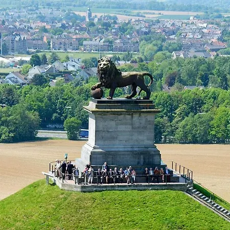 Orlean 41 A Centre-gare-aeroport Daire Charleroi